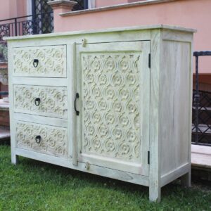 CREDENZA ALISHA